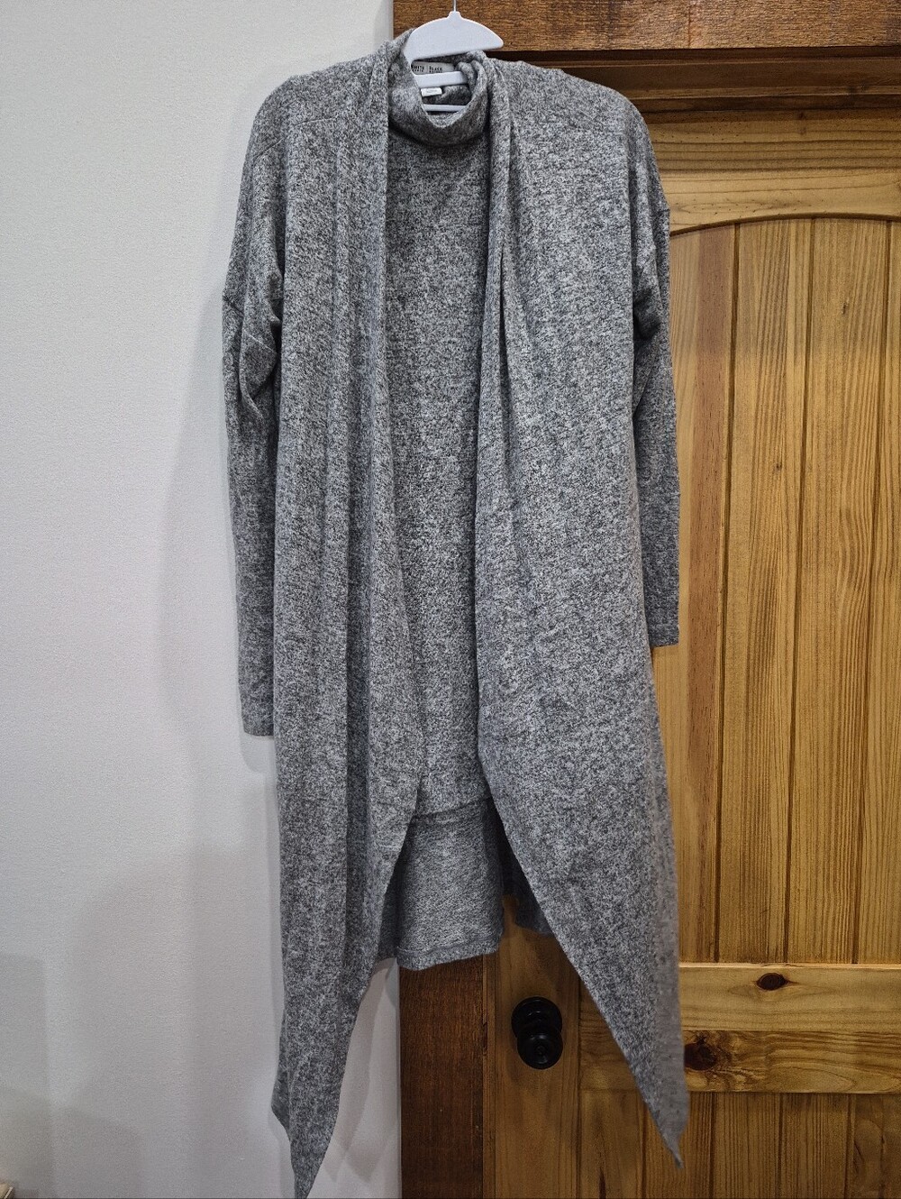 White House Black Market Women's Duster Cardigan Tank 2 Piece Set Size Medium